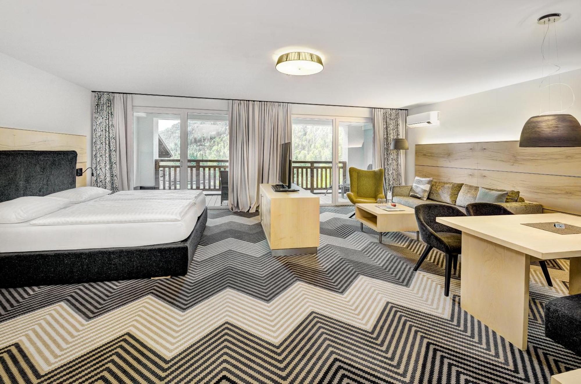Hotel Gut Brandlhof Saalfelden Esterno foto