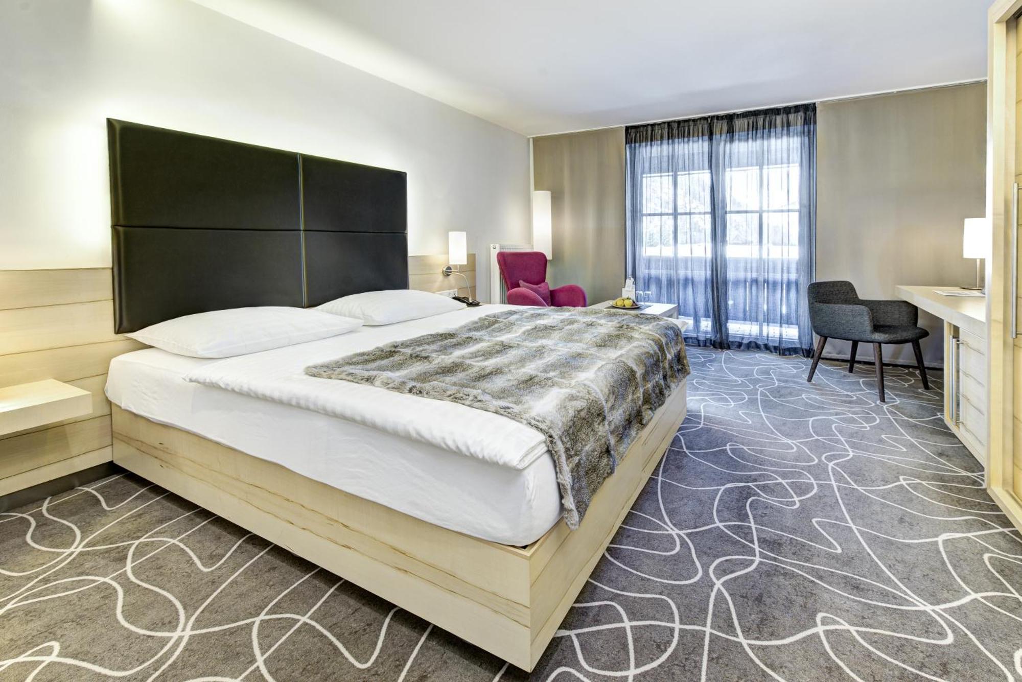 Hotel Gut Brandlhof Saalfelden Esterno foto